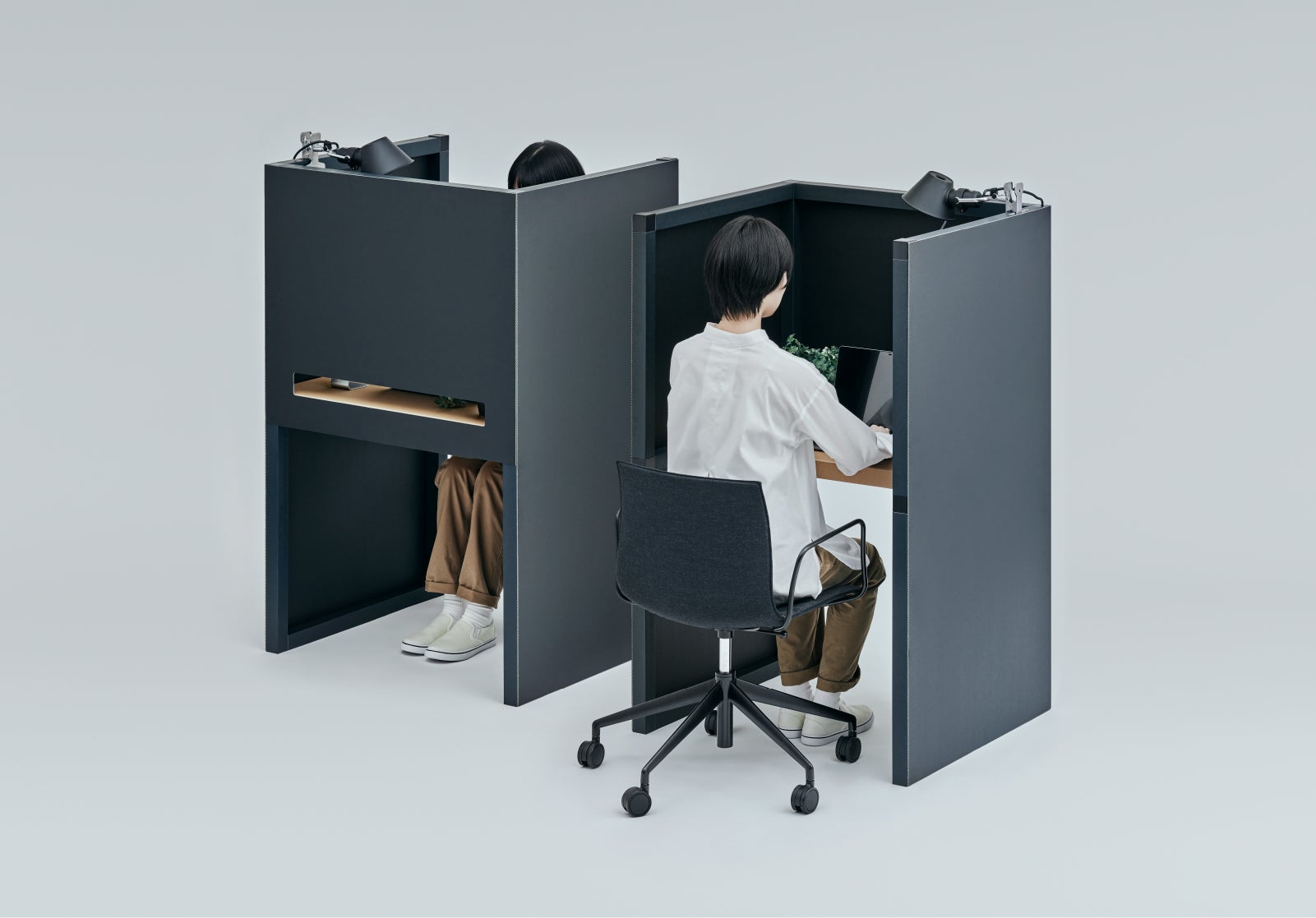 どこでも簡単に、会社よりも集中できる書斎を。『Think Lab HOME