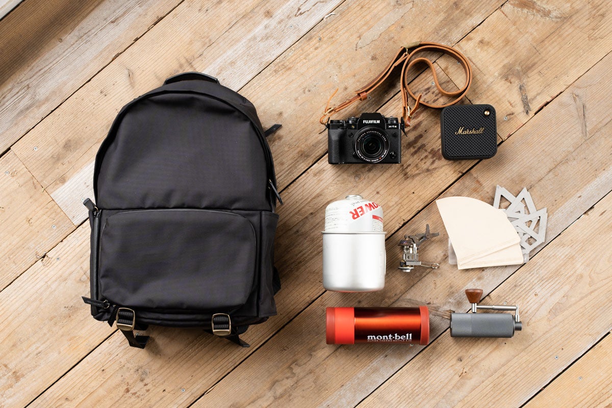 カジュアルなのに高機能。オンオフ使える2階建て構造-FLOORPACK Flex