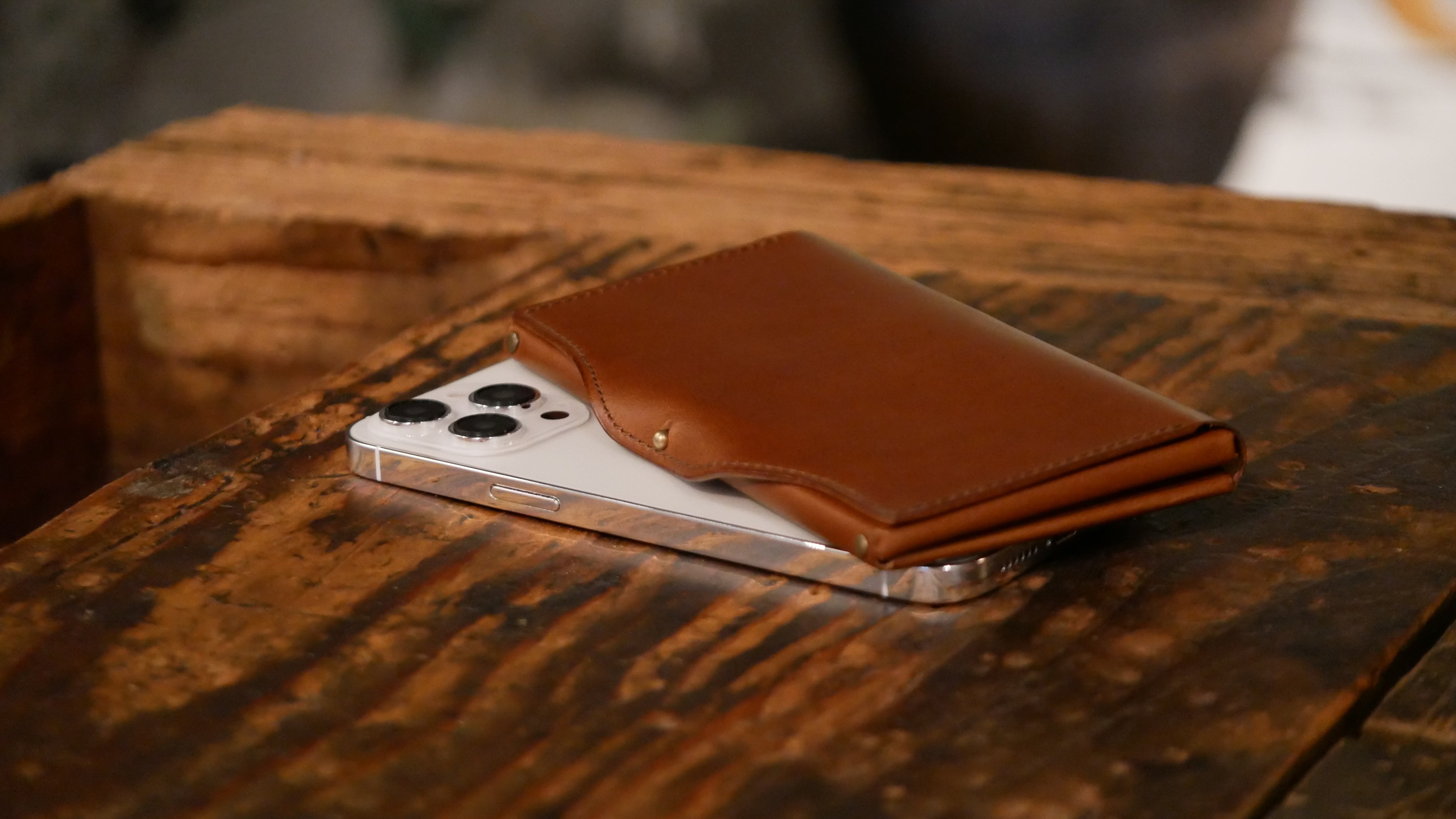 とにかく薄い、小さな長財布『usuha-long』で新時代の長財布を広めたい