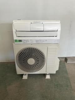 エアコンRAS-XK56L2 W (18畳・単相200V) メガ暖白くまくん - メルカリ