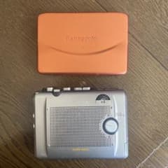 ジャンク品 ポータブルカセットプレイヤー - メルカリ