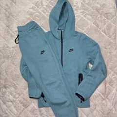 激レアNike tech fleece ナイキ テックフリース 水色 上S下L - メルカリ