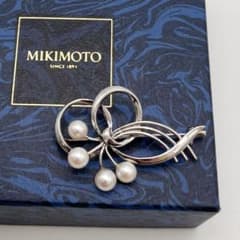 MIKIMOTO ミキモト ブローチ 本真珠 ホワイトパール シルバー 4珠