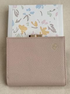 皇居財布 二つ折り がま口 ピンクベージュ - メルカリ