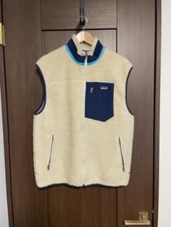 patagonia フリース ベスト M クリーム/ネイビー - メルカリ