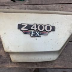 Z400FX純正サイドカバー - メルカリ