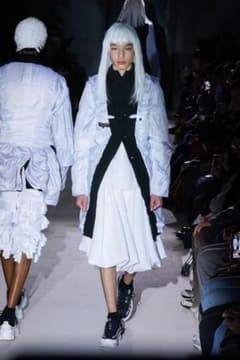 コムデギャルソンオムプリュス 縮絨ロングジャケット 2024aw - メルカリ