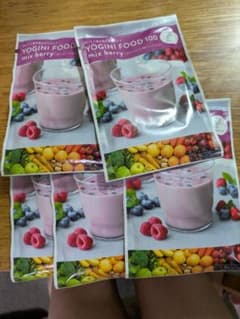 YOGINI FOOD 100 mix berry 130g 6袋セット - メルカリ