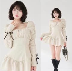 ダーリッチ スクエアネックギャザーミニワンピース FREE - メルカリ