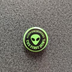 XG 缶バッジ ピンバッジ グッズ ② - メルカリ