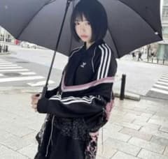 あのちゃん着用 adidasトラックジャケット - メルカリ