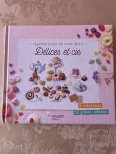クロスステッチ洋書 Agenda Point de Croix 2022 - メルカリ