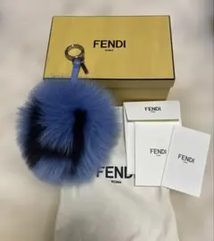 2026年最新】フェンディ チャーム ファーの人気アイテム - メルカリ