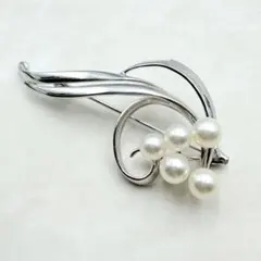上品 人気モチーフ】ミキモト 11Pパールブローチ アコヤ真珠 リボン