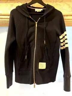 2026年最新】トムブラウン パーカの人気アイテム - メルカリ