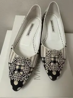 2026年最新】マノロブラニク ハンギシ 35の人気アイテム - メルカリ