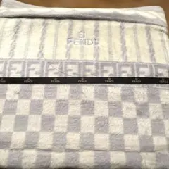 2026年最新】Fendi 毛布・ブランケットの人気アイテム - メルカリ