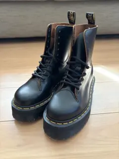 2026年最新】dr.martens 23cmの人気アイテム - メルカリ