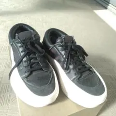 2026年最新】y-3 スニーカー centennialの人気アイテム - メルカリ