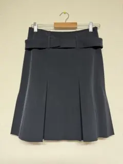 2026年最新】PRADA ひざ丈スカートの人気アイテム - メルカリ