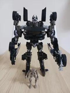 2026年最新】バリケード トランスフォーマーの人気アイテム - メルカリ