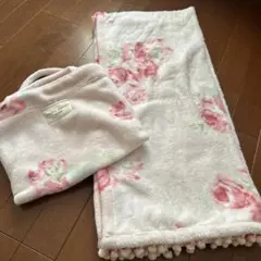 2026年最新】ローラアシュレイ ブランケットの人気アイテム - メルカリ