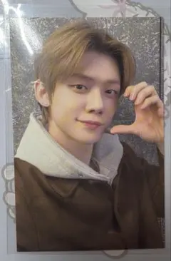 2026年最新】txt ファンクラブ トレカの人気アイテム - メルカリ