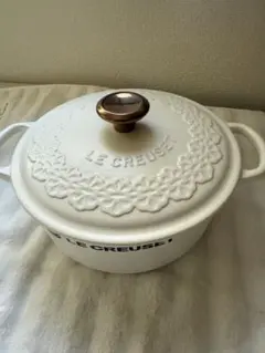 2026年最新】ルクルーゼ フラワーレリーフの人気アイテム - メルカリ