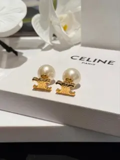 2026年最新】セリーヌ ピアス パールの人気アイテム - メルカリ