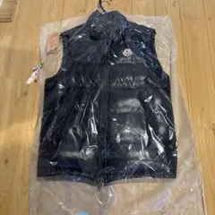 2026年最新】moncler ダウンベスト フード付きの人気アイテム - メルカリ
