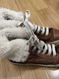 2026年最新】Tory Burch カラー：ベージュ系 ムートンブーツの人気