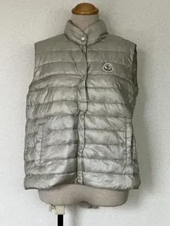 2026年最新】モンクレール sacai ベストの人気アイテム - メルカリ