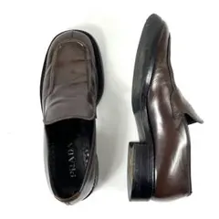 2026年最新】prada archive ローファーの人気アイテム - メルカリ