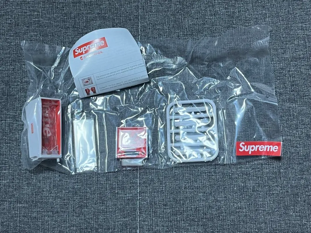 2026年最新】SUPREME カプセルトイ・ガチャガチャの人気アイテム