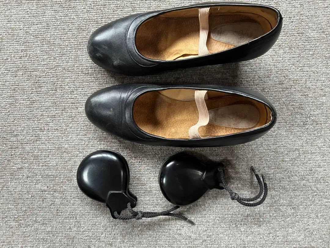 2026年最新】フラメンコシューズ22.5の人気アイテム - メルカリ