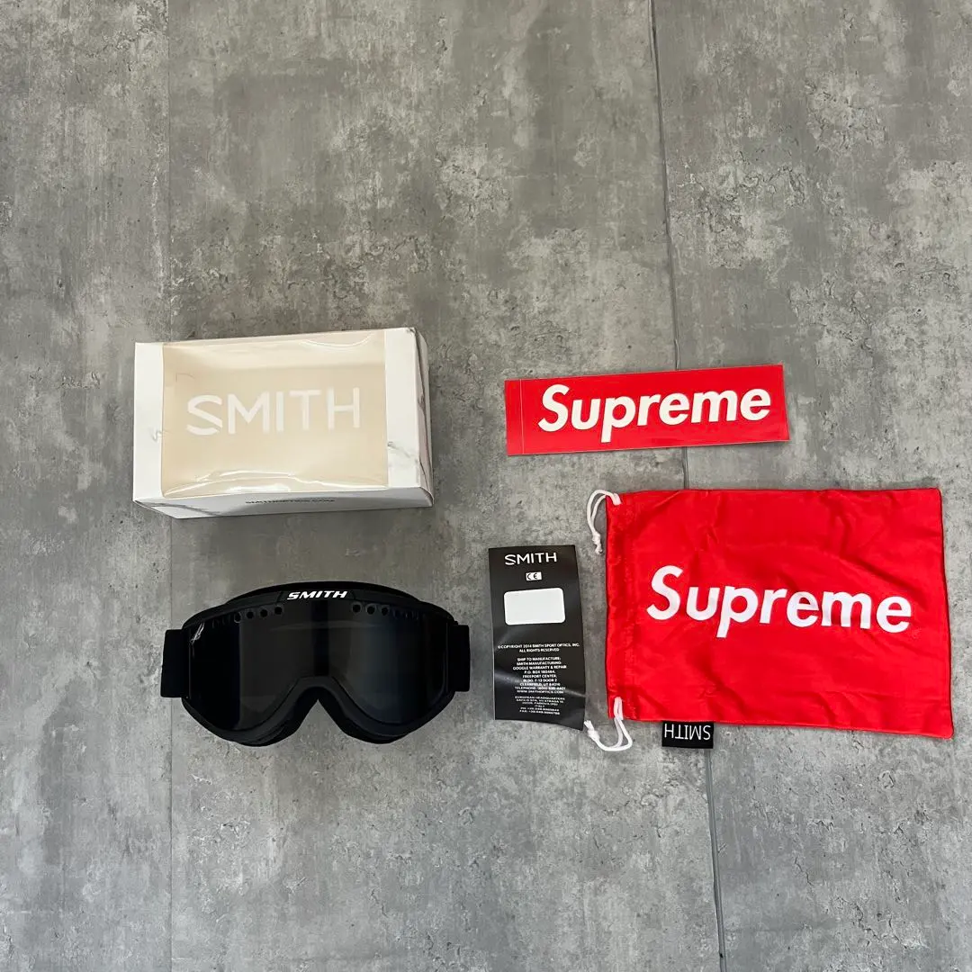 2026年最新】supreme smith caribooの人気アイテム - メルカリ