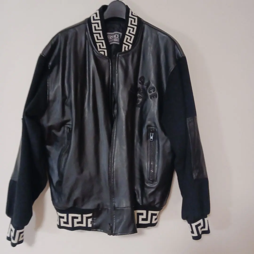 2026年最新】VERSACE スタジャンの人気アイテム - メルカリ