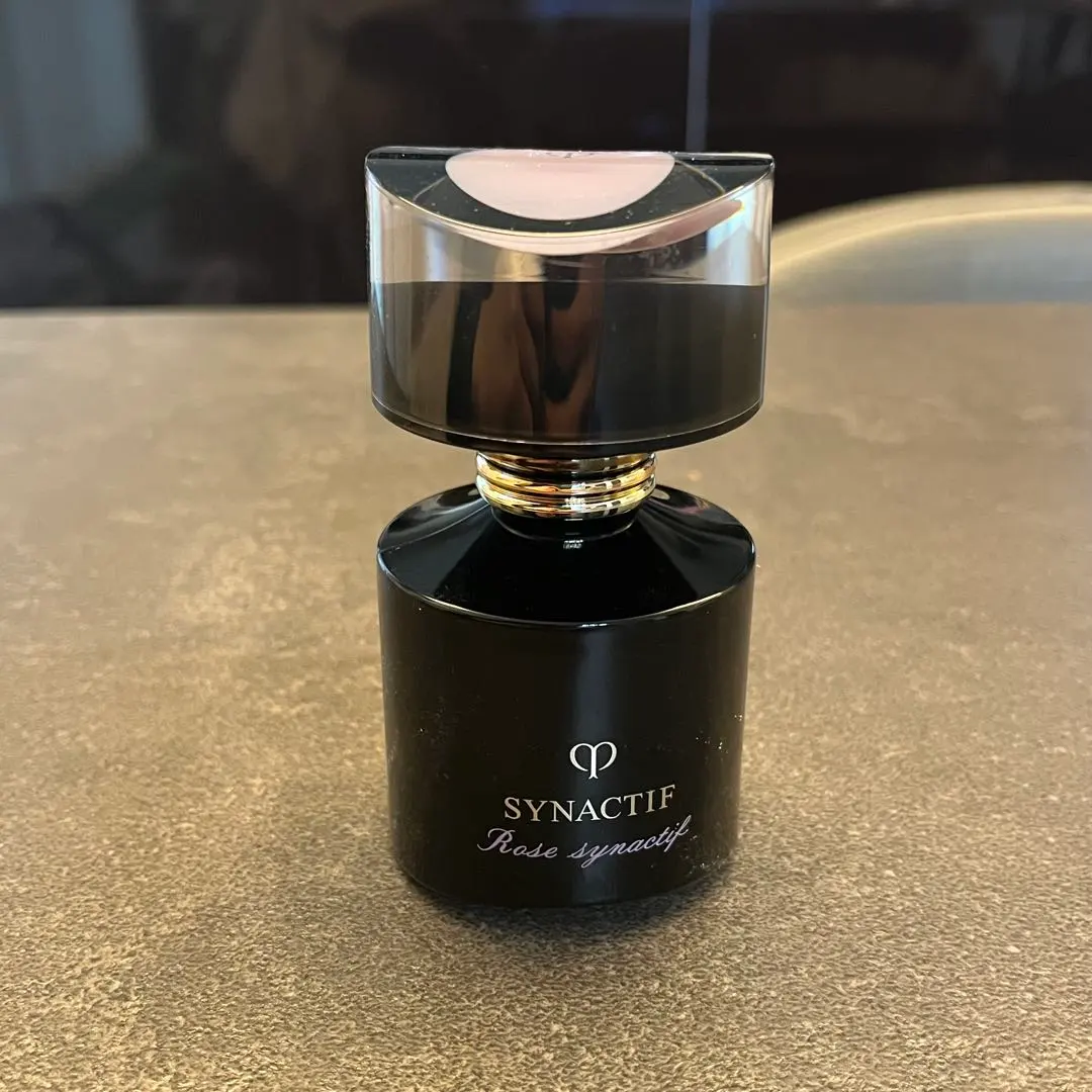 2026年最新】ローズシナクティフ 香水の人気アイテム - メルカリ