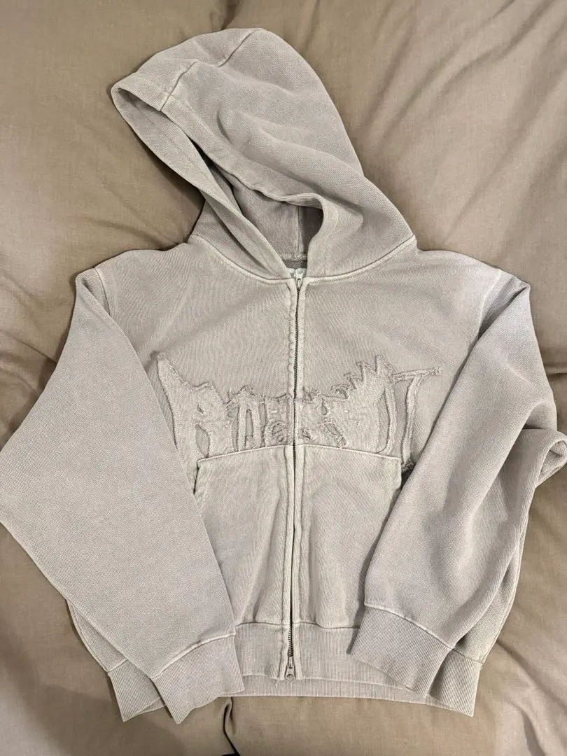 2026年最新】bless u pigment zip hoodie redの人気アイテム - メルカリ