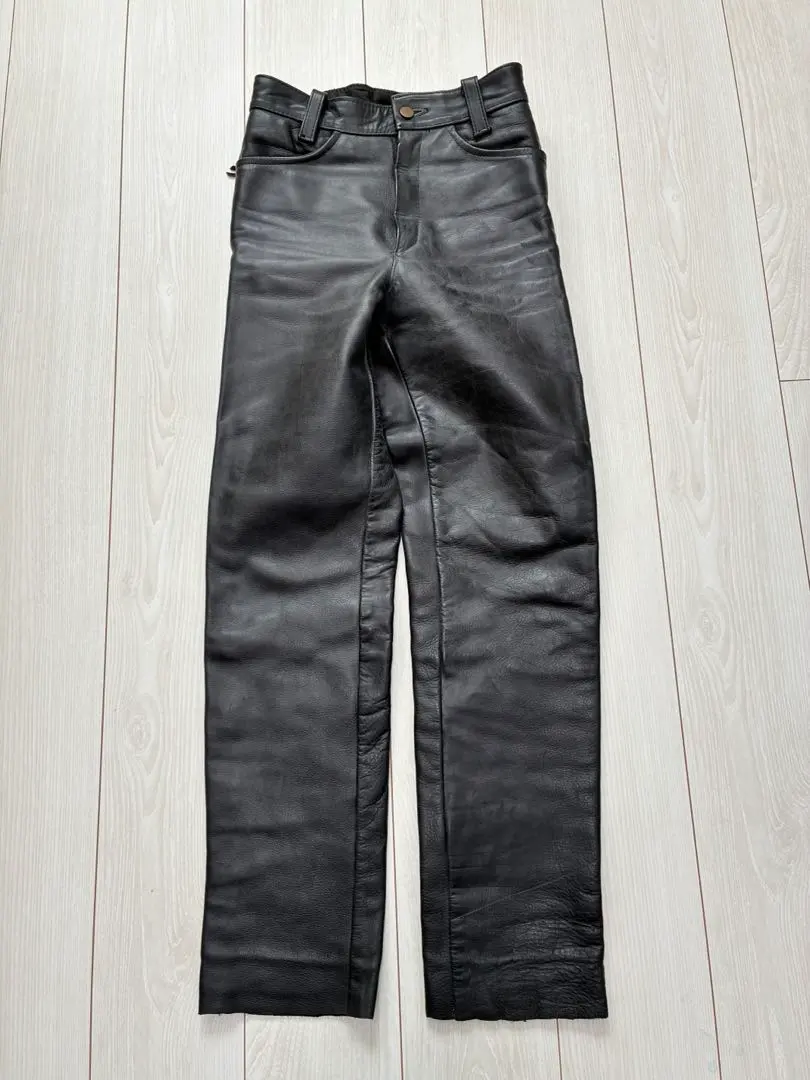 2026年最新】vanson バンソン レザーパンツ 33の人気アイテム - メルカリ
