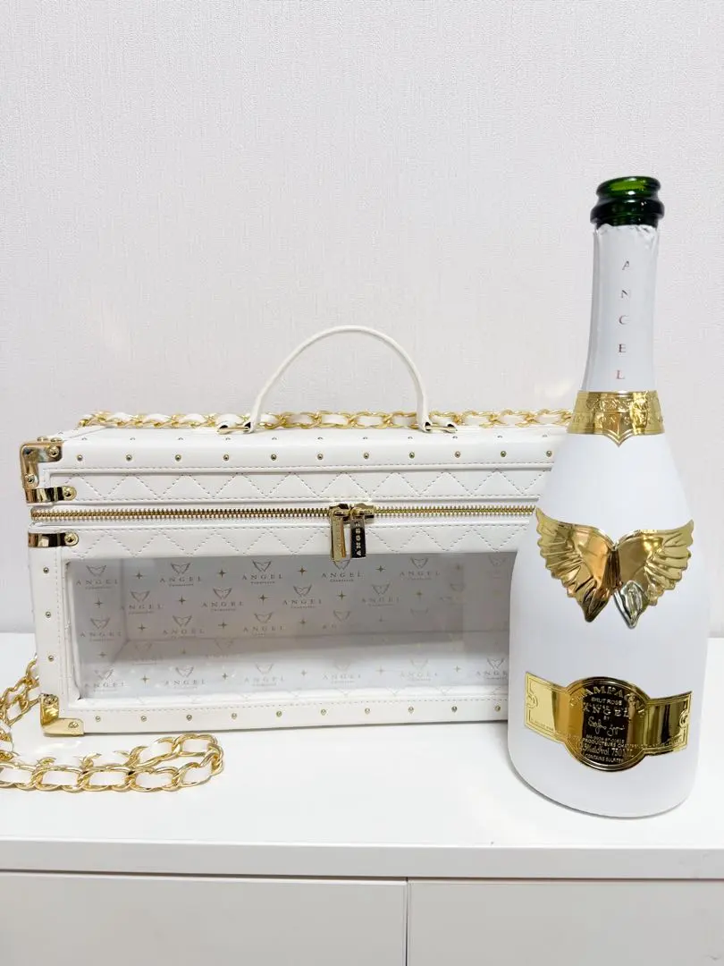 2026年最新】エンジェル シャンパン ホリデーの人気アイテム - メルカリ