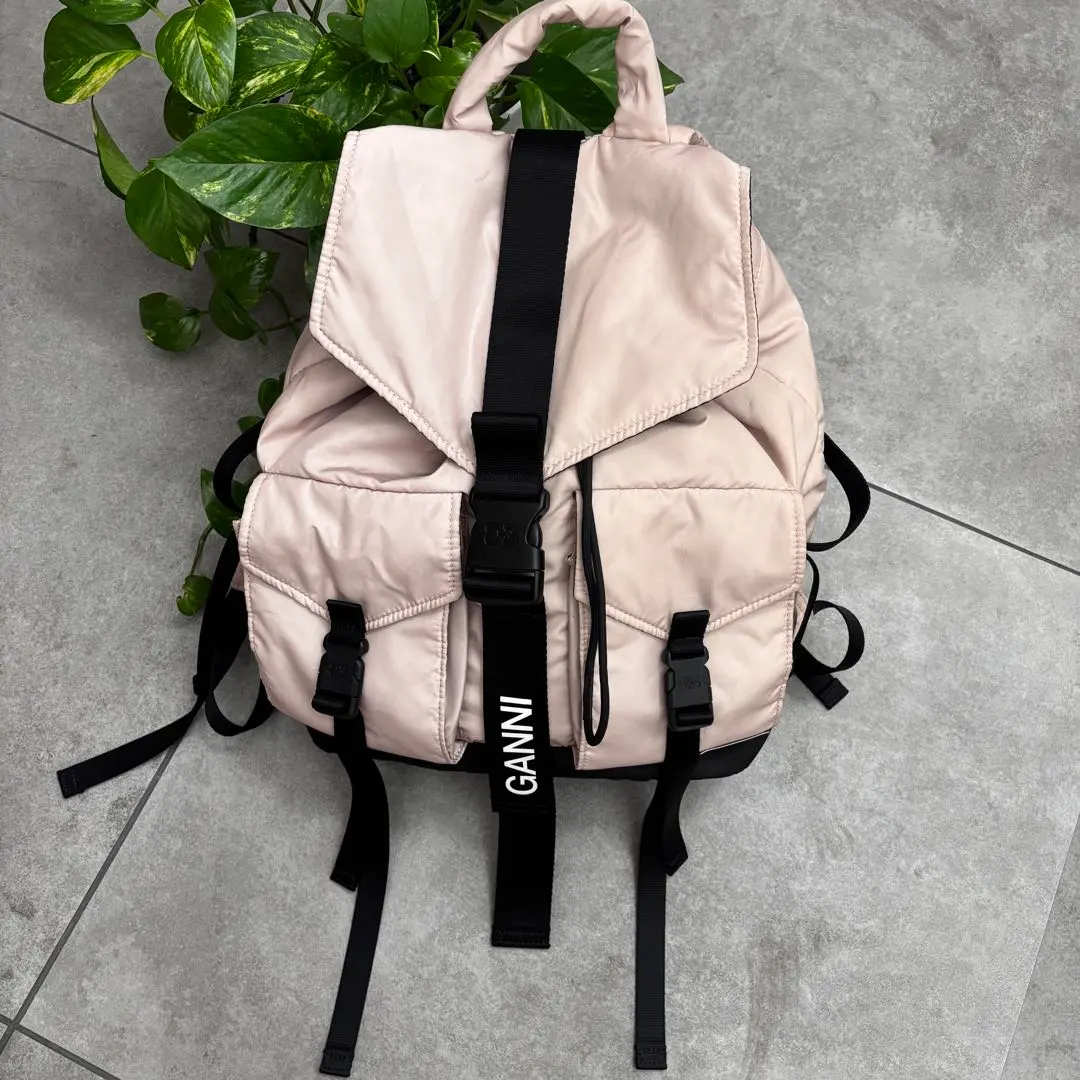 2026年最新】GANNI リュック・バックパックの人気アイテム - メルカリ