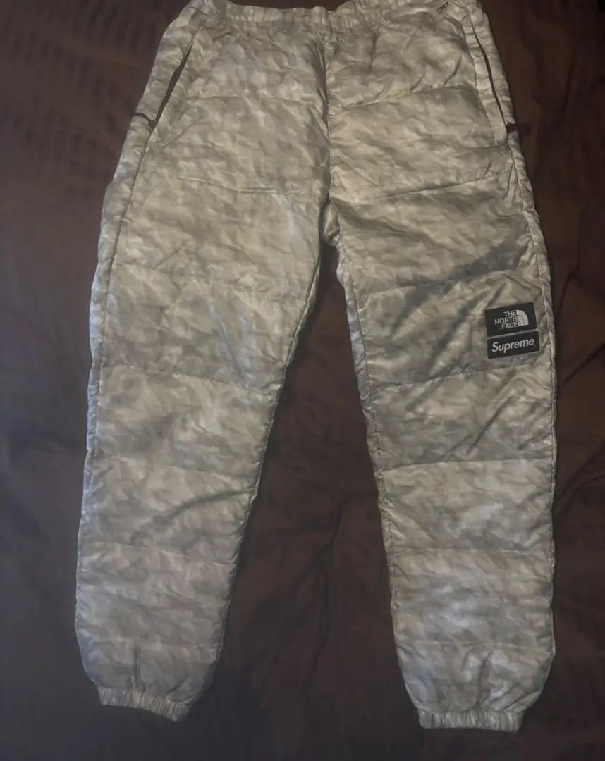 2026年最新】supreme nuptse pantの人気アイテム - メルカリ