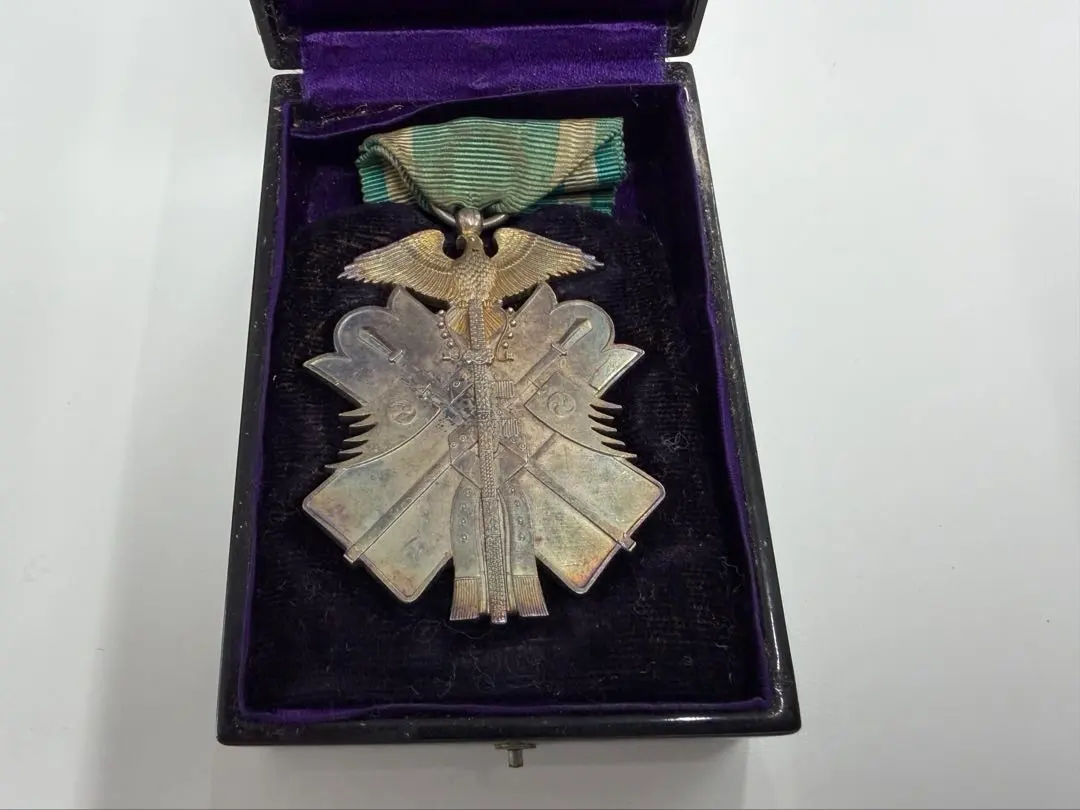 功七級金鴉章 勲章 メダル 略章 日本 Yahoo!オークション -「金鵄勲章」の