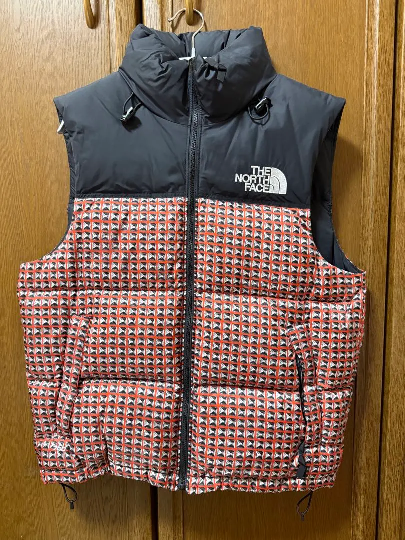 2026年最新】Supreme The North Face Studded Nuptse Vestの人気