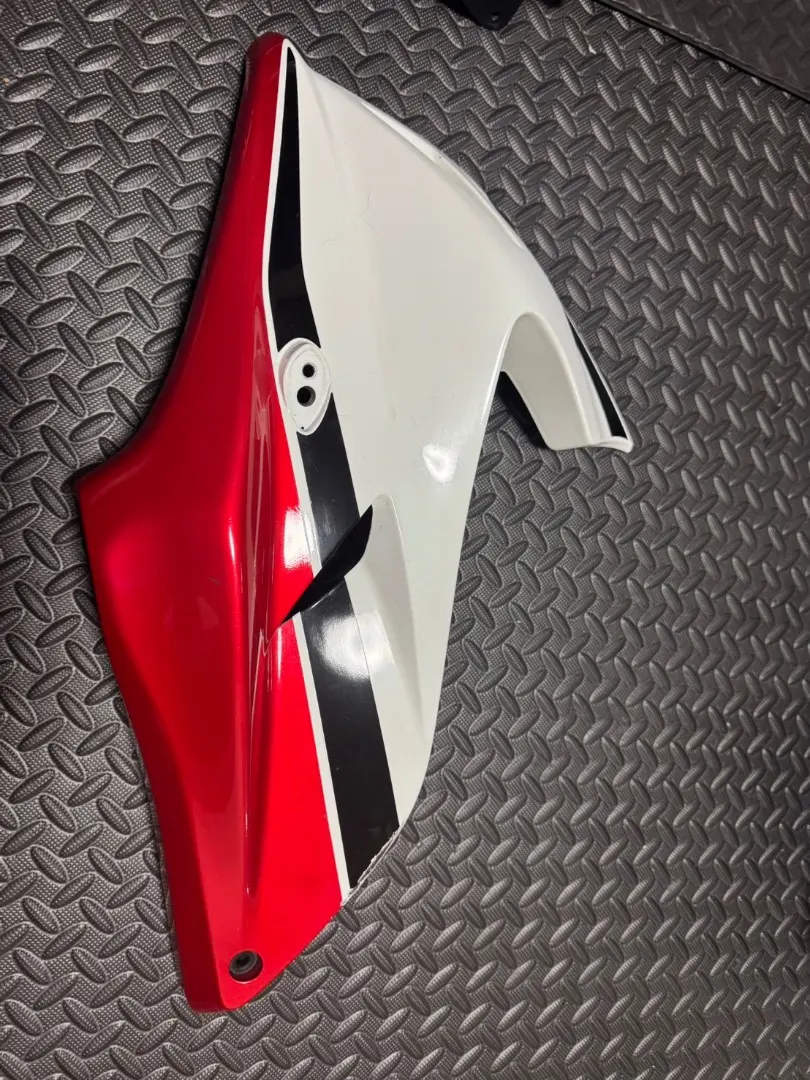 2026年最新】CB400sb アッパーカウルの人気アイテム - メルカリ