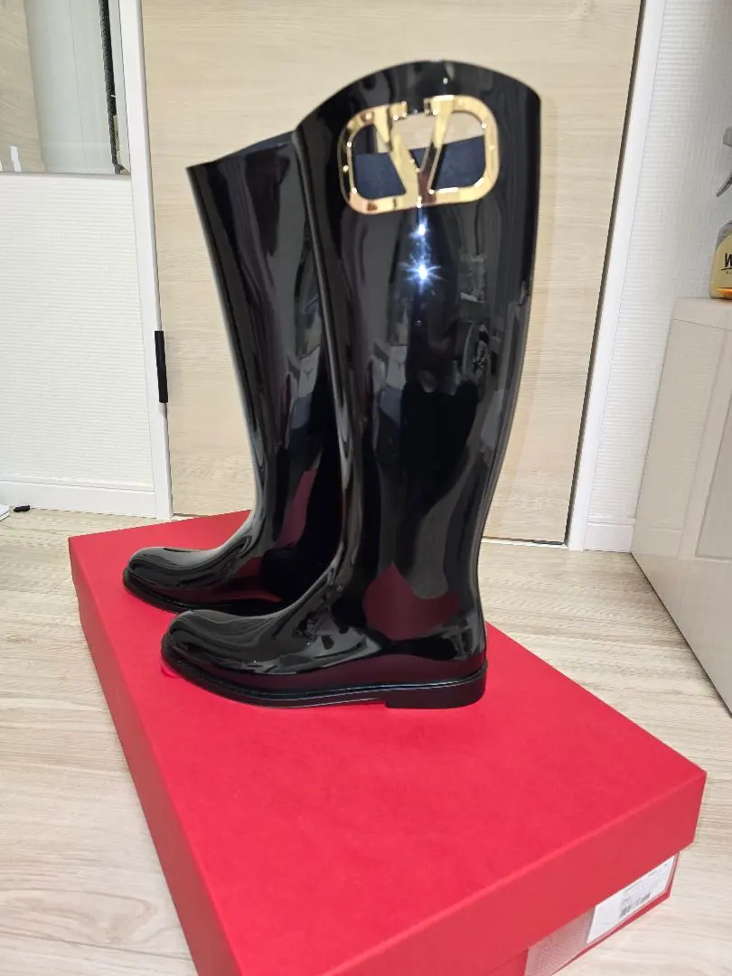 2026年最新】バレンチノレインブーツの人気アイテム - メルカリ