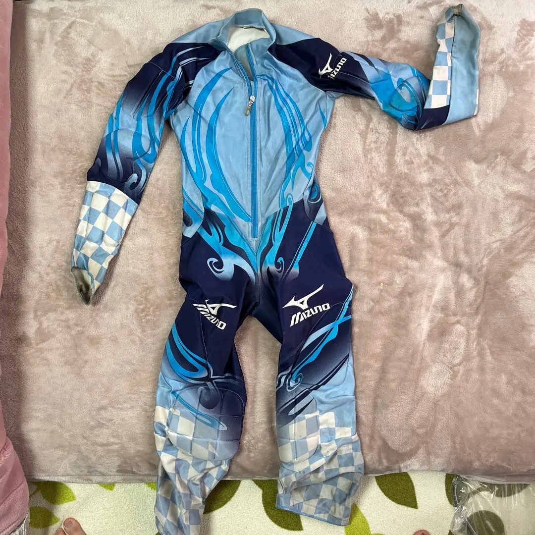 2026年最新】スキー ワンピース ミズノの人気アイテム - メルカリ