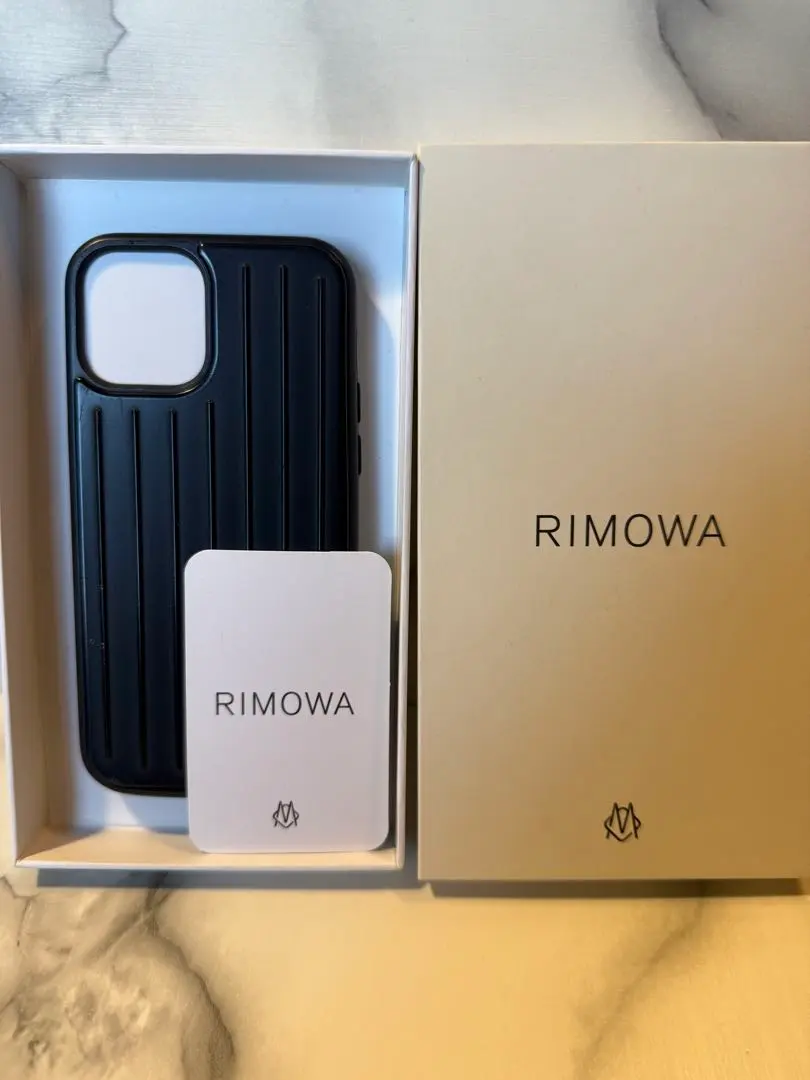 2026年最新】rimowa iphone12proの人気アイテム - メルカリ