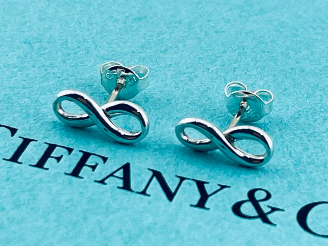 2026年最新】ティファニー インフィニティ ピアスの人気アイテム